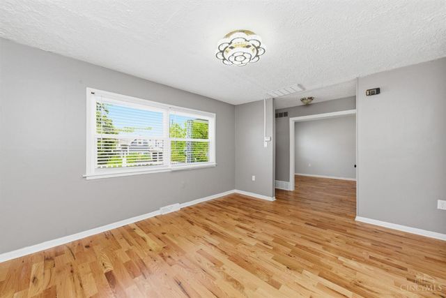5018 Ravenna Street, Cincinnati, OH 45227