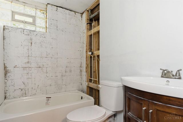 5018 Ravenna Street, Cincinnati, OH 45227