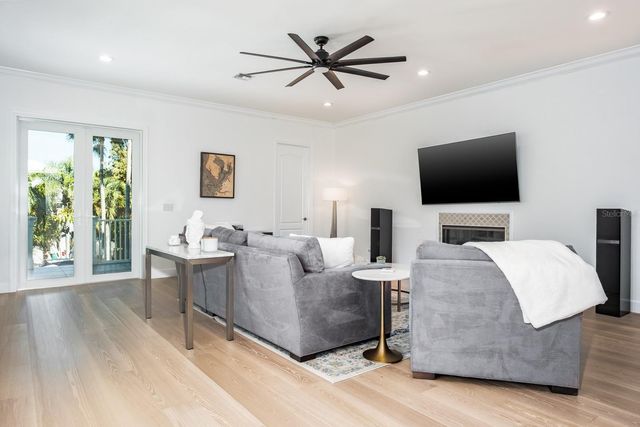 1700 OYSTER POINT WAY, Palm Harbor, FL 34683