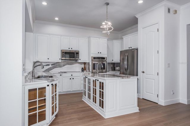 1700 OYSTER POINT WAY, Palm Harbor, FL 34683