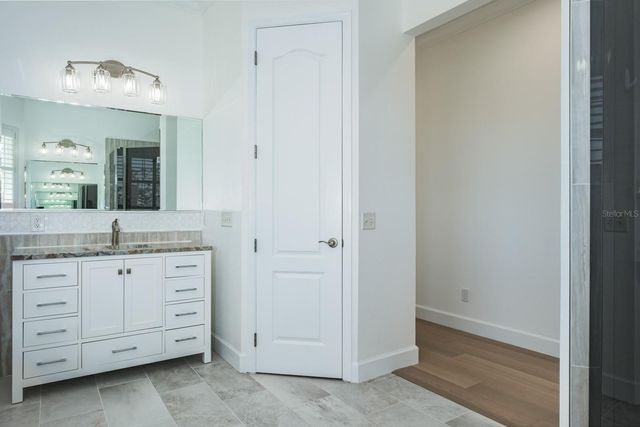 1700 OYSTER POINT WAY, Palm Harbor, FL 34683