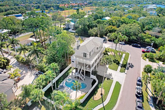 1700 OYSTER POINT WAY, Palm Harbor, FL 34683