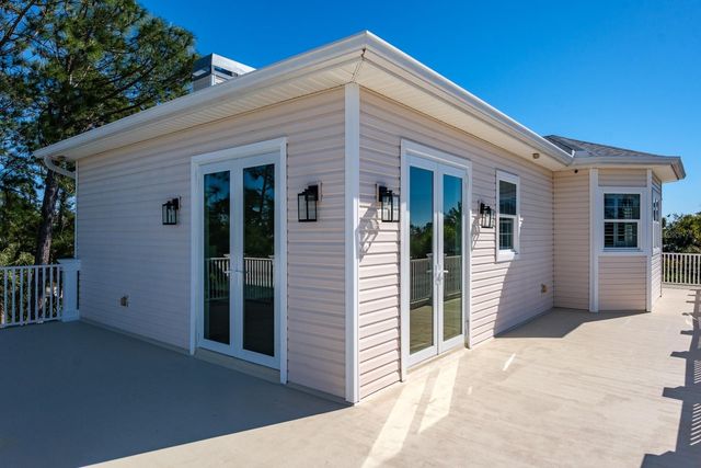 1700 OYSTER POINT WAY, Palm Harbor, FL 34683