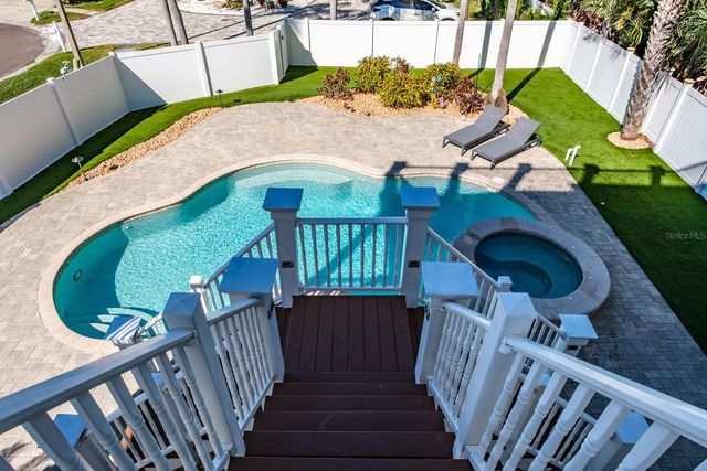 1700 OYSTER POINT WAY, Palm Harbor, FL 34683