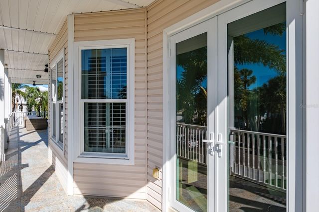 1700 OYSTER POINT WAY, Palm Harbor, FL 34683