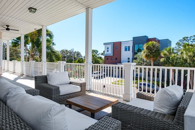 1700 OYSTER POINT WAY, Palm Harbor, FL 34683