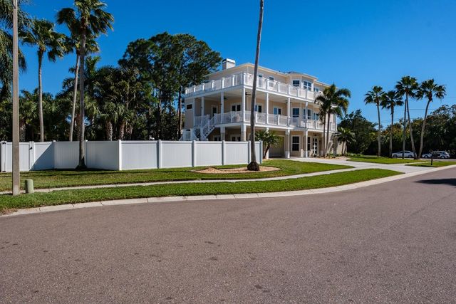 1700 OYSTER POINT WAY, Palm Harbor, FL 34683