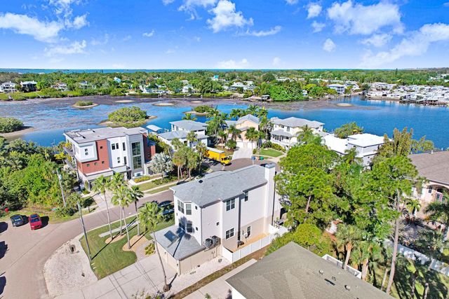 1700 OYSTER POINT WAY, Palm Harbor, FL 34683