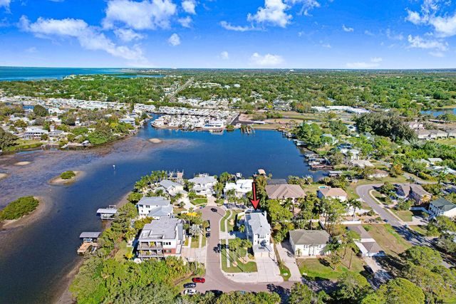 1700 OYSTER POINT WAY, Palm Harbor, FL 34683