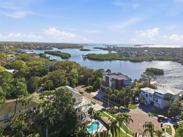 1700 OYSTER POINT WAY, Palm Harbor, FL 34683