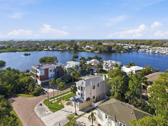1700 OYSTER POINT WAY, Palm Harbor, FL 34683