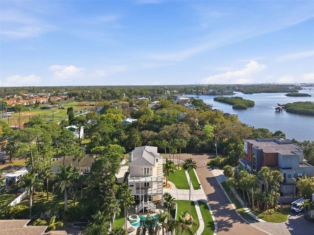 1700 OYSTER POINT WAY, Palm Harbor, FL 34683