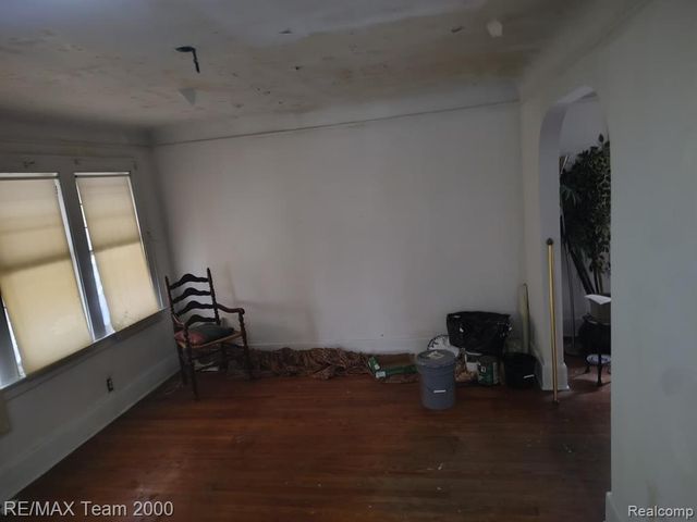 8265 Cloverlawn Street, Detroit, MI 48204