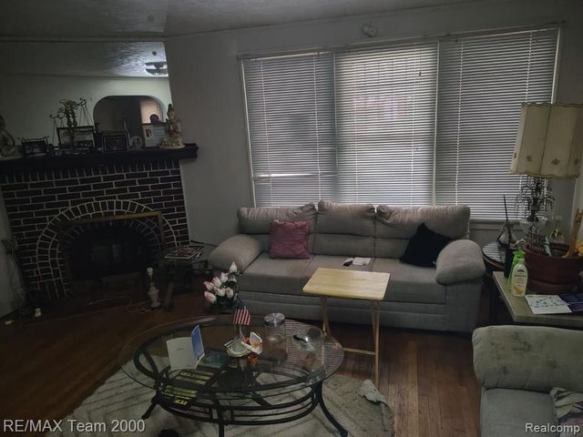 8265 Cloverlawn Street, Detroit, MI 48204