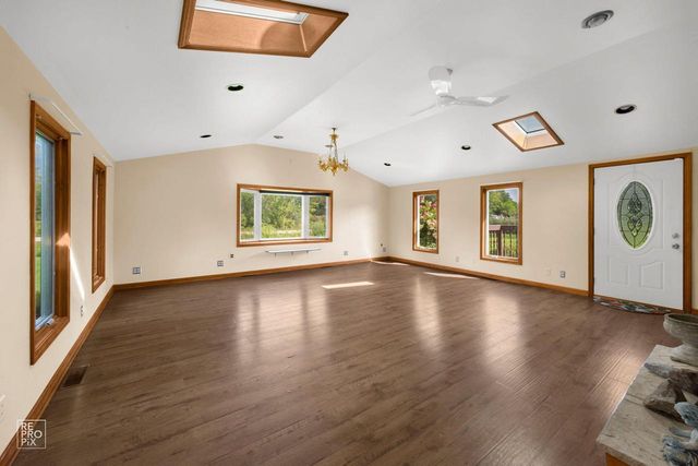 18410 119th STREET, Bristol, WI 53104