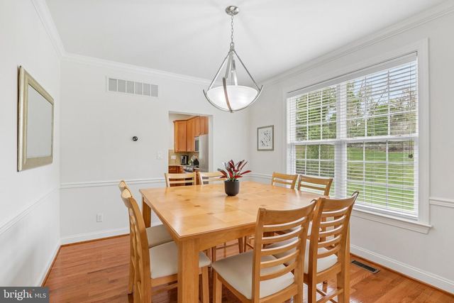 33 VENUTI DR, Aston, PA 19014