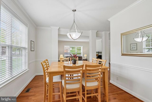 33 VENUTI DR, Aston, PA 19014