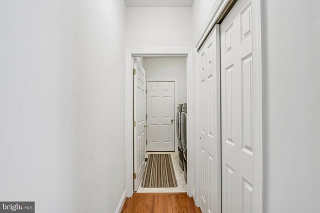 33 VENUTI DR, Aston, PA 19014