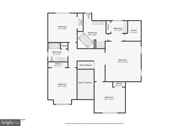 33 VENUTI DR, Aston, PA 19014
