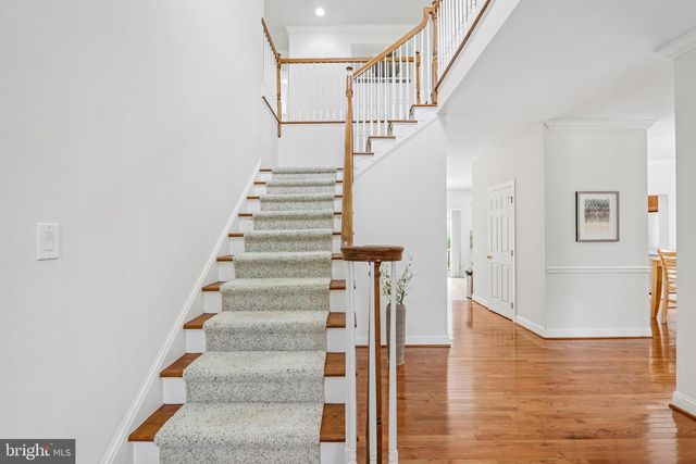 33 VENUTI DR, Aston, PA 19014