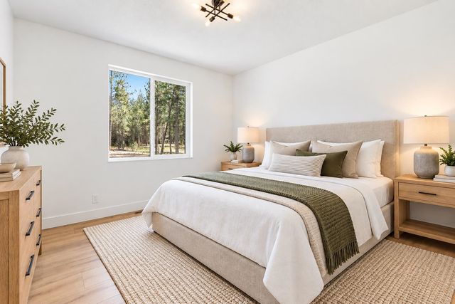 6703 E Elk Chattaroy Rd, Chattaroy, WA 99003