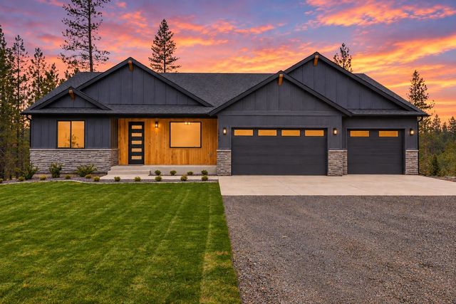 6703 E Elk Chattaroy Rd, Chattaroy, WA 99003