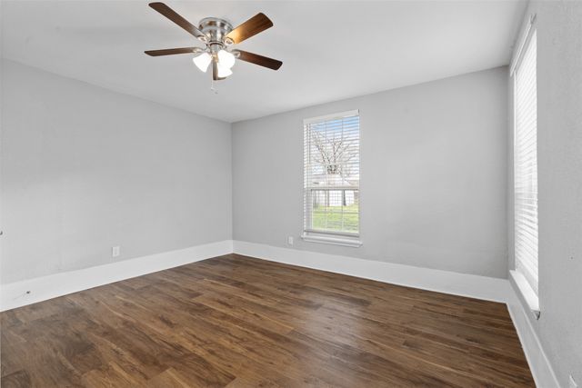 103 May Avenue, Cleburne, TX 76031