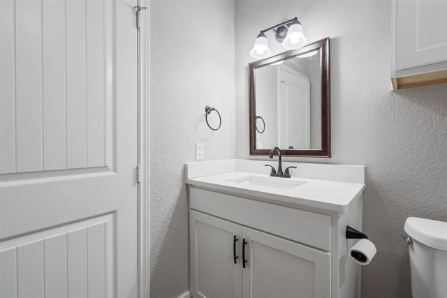 103 May Avenue, Cleburne, TX 76031