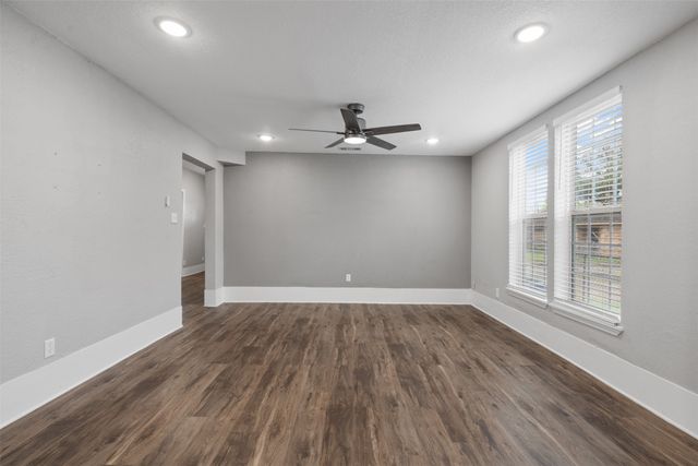 103 May Avenue, Cleburne, TX 76031