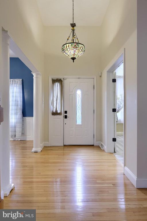 2105 TAXVILLE RD, York, PA 17408