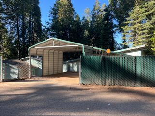 6949 Ridgeway Dr, Pollock Pines, CA 95726