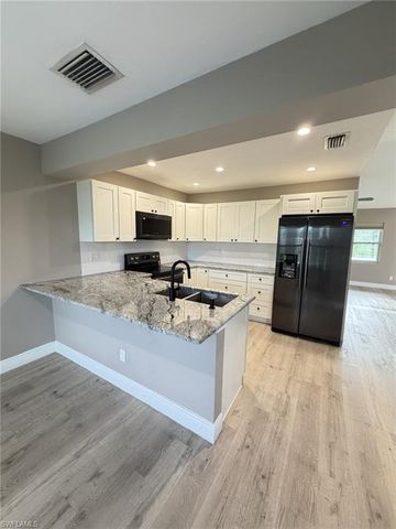 4140 SW 6th PL, Cape Coral, FL 33914