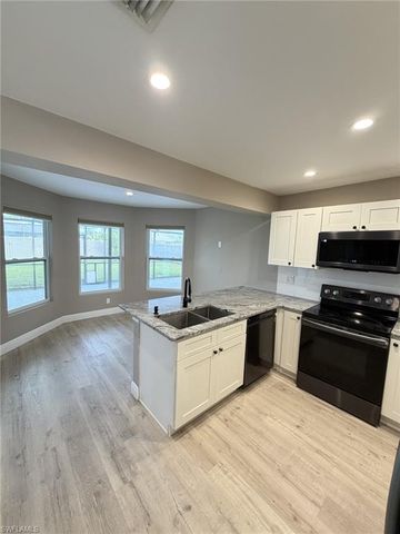 4140 SW 6th PL, Cape Coral, FL 33914