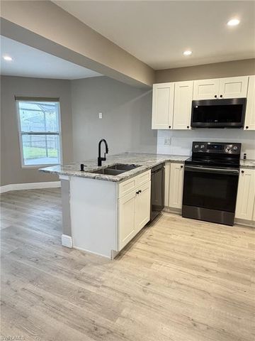 4140 SW 6th PL, Cape Coral, FL 33914