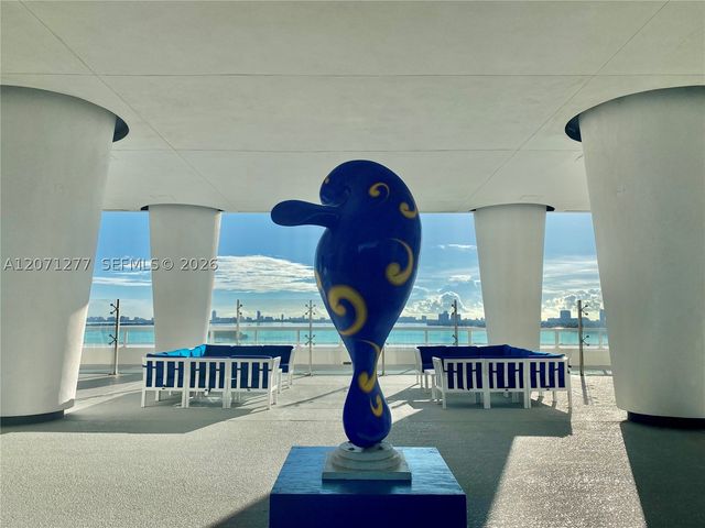 1800 N Bayshore Dr 814, Miami, FL 33132