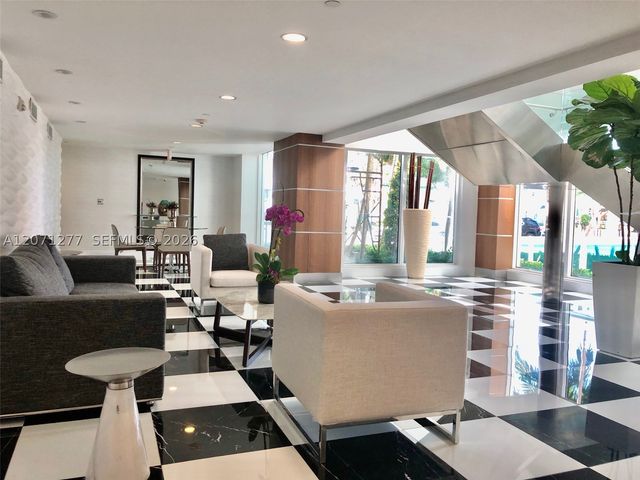 1800 N Bayshore Dr 814, Miami, FL 33132