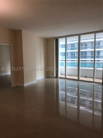 1800 N Bayshore Dr 814, Miami, FL 33132