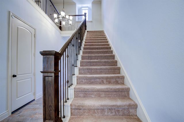 30 Daffodil Meadow Place, Tomball, TX 77375