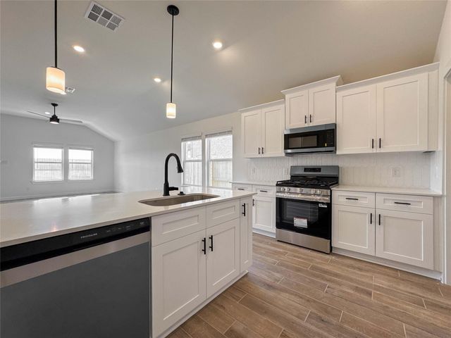 3526 Windmill Palm Dr, Manvel, TX 77578