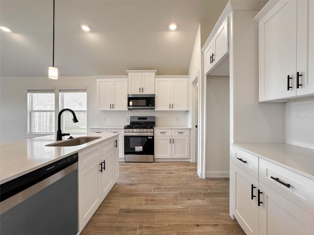 3526 Windmill Palm Dr, Manvel, TX 77578