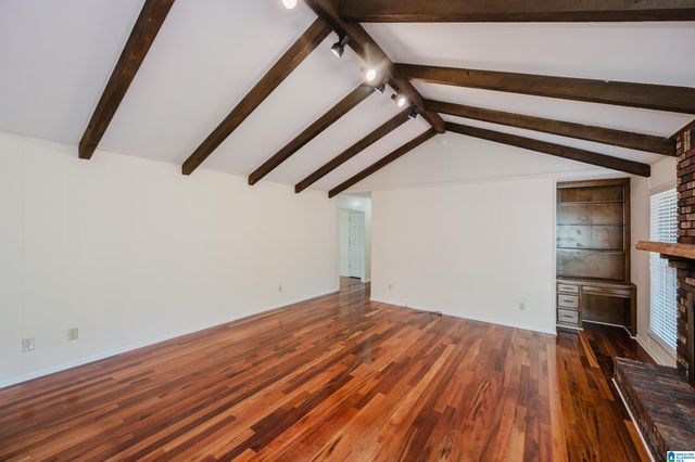 1828 JACOBS LANE, Vestavia Hills, AL 35216