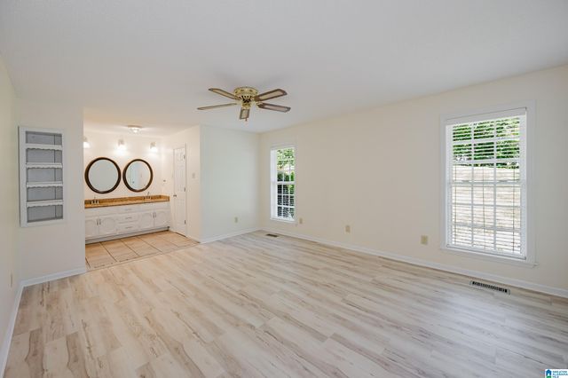 1828 JACOBS LANE, Vestavia Hills, AL 35216