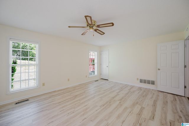 1828 JACOBS LANE, Vestavia Hills, AL 35216