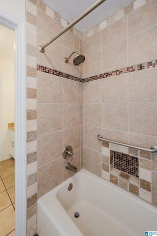 1828 JACOBS LANE, Vestavia Hills, AL 35216