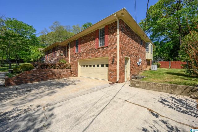 1828 JACOBS LANE, Vestavia Hills, AL 35216