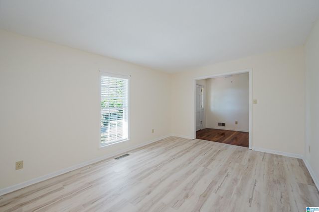 1828 JACOBS LANE, Vestavia Hills, AL 35216