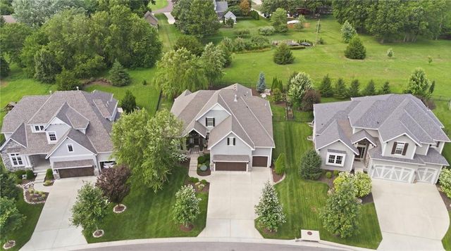 11606 W 157th Terrace, Overland Park, KS 66221