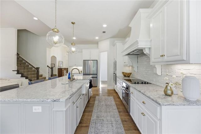 11606 W 157th Terrace, Overland Park, KS 66221