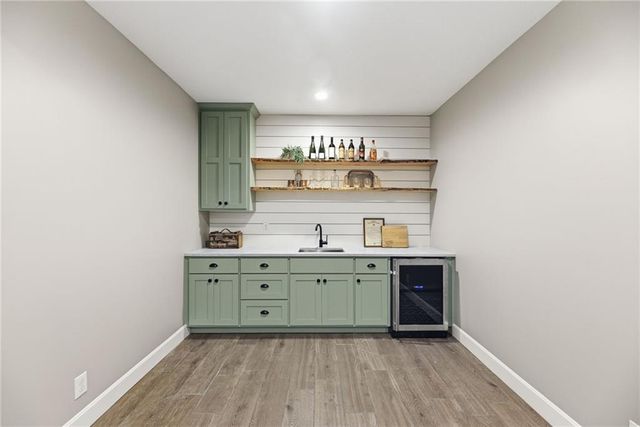 11606 W 157th Terrace, Overland Park, KS 66221