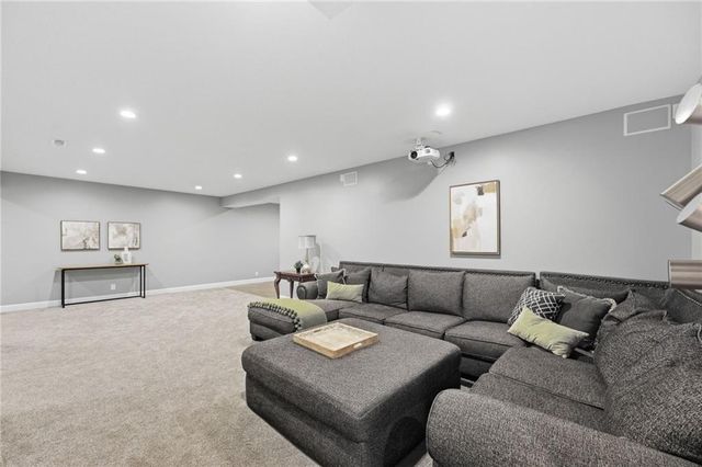 11606 W 157th Terrace, Overland Park, KS 66221